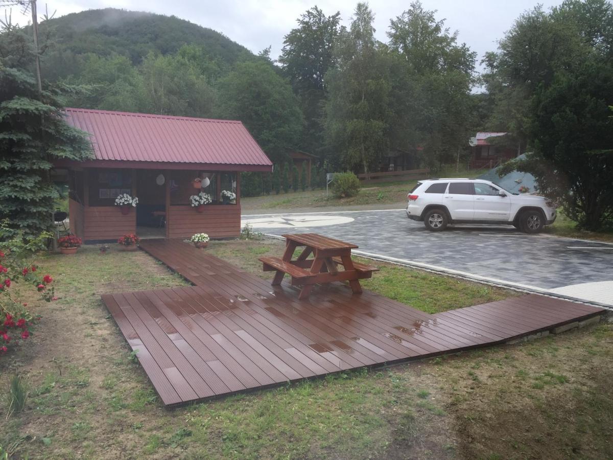 Hotel Zakatek à Wysowa-Zdrój Extérieur photo